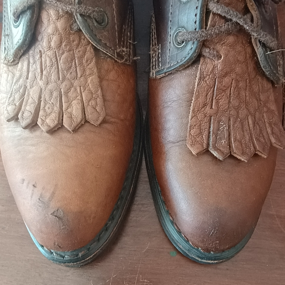 Vibram Orange Sole Logo - Picture 4 of 5